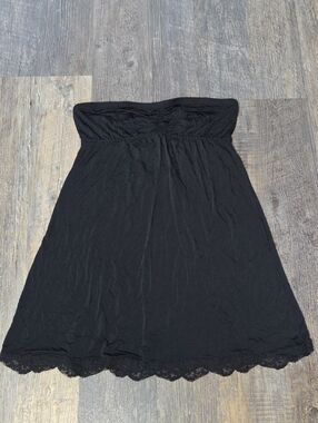 Hanky Panky Black Strapless Lace-Hem Slip